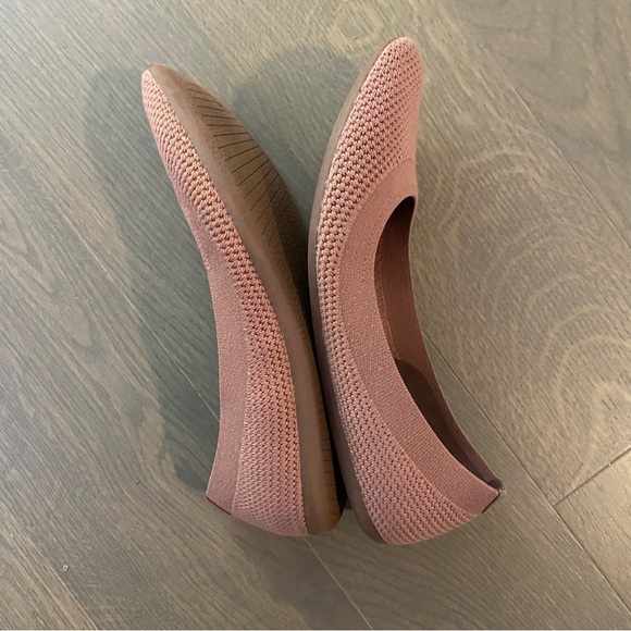 Allbirds Women's Flats in Dusty Pink - Picture 3 of 7